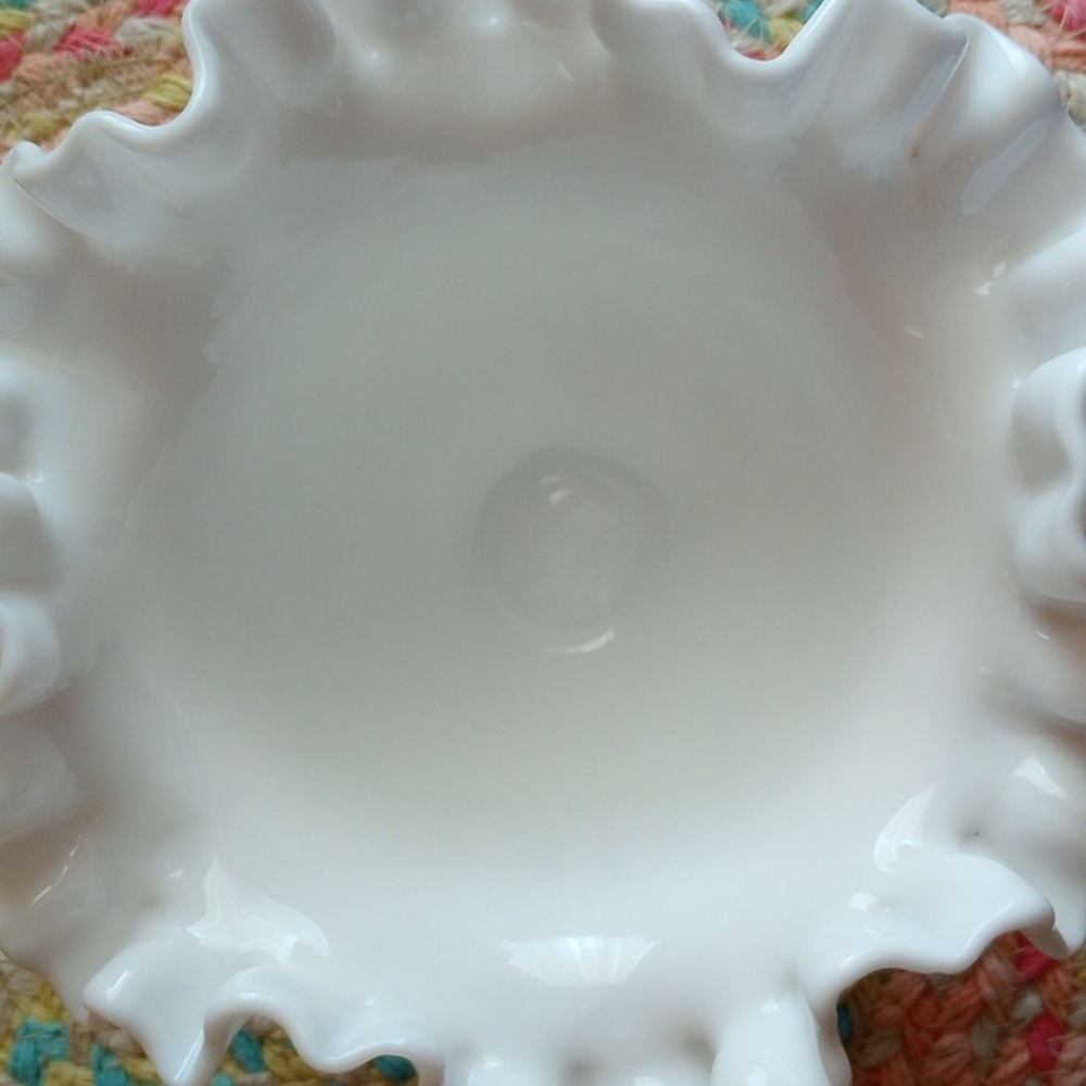 Vintage Hobnail Milk Glass Fluted Ruffled Edge - Picture 8 of 9